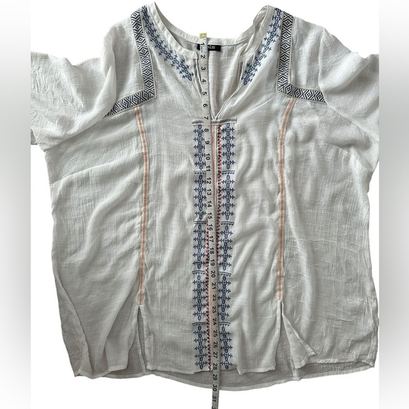 MBLM Embroidered Tunic Top – Size 3X - Picture 13 of 13